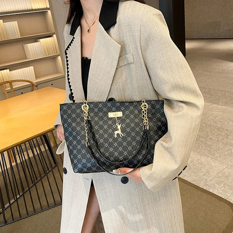 2024 Autumn and Winter New Presbyopic Handbag Shoulder Bag Large Capacity Tote Bag Women's Bag